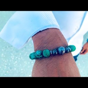 Men’s magnesite and lava bracelet. One size